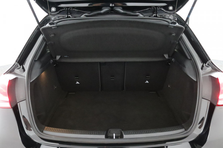 Mercedes-Benz A-Klasse 180 Business Solution AMG*NAVI*CAM*CRUISE*LED*TEL*