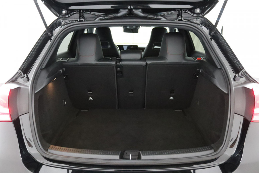Mercedes-Benz A-Klasse 180 Business Solution AMG*NAVI*CAM*CRUISE*LED*TEL*