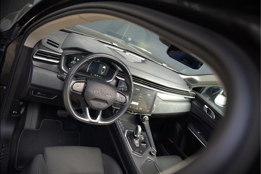 Lynk & Co 01 1.5 | Panoramadak | Stoelverwarming | Keyless | Apple Carplay | Adaptive Cruise Control | Infinity | Navigatie | Camera | Parkeersensoren | SOH 95,88%