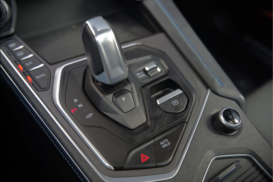 Lynk & Co 01 1.5 | Panoramadak | Stoelverwarming | Keyless | Apple Carplay | Adaptive Cruise Control | Infinity | Navigatie | Camera | Parkeersensoren | SOH 95,88%