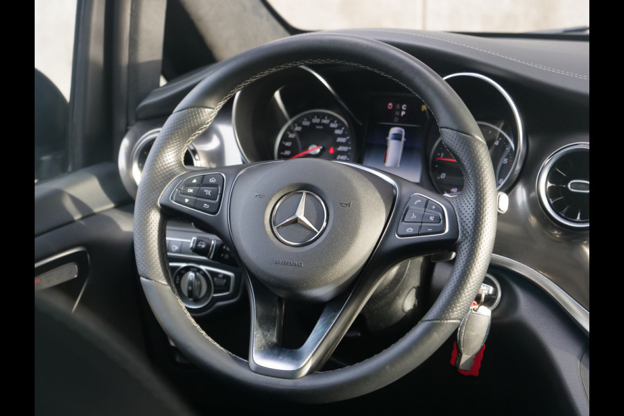 Mercedes-Benz V-Klasse V300d | 7persoons | | AMG | Exclusive | panorama | burmester | gekoelde stoelen | Vol!!