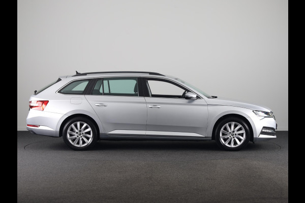 Škoda Superb Combi 1.4 TSI iV Business Edition 218PK PHEV | Navigatie | Parkeersensoren | Stoelverwarming | Keyless entry |