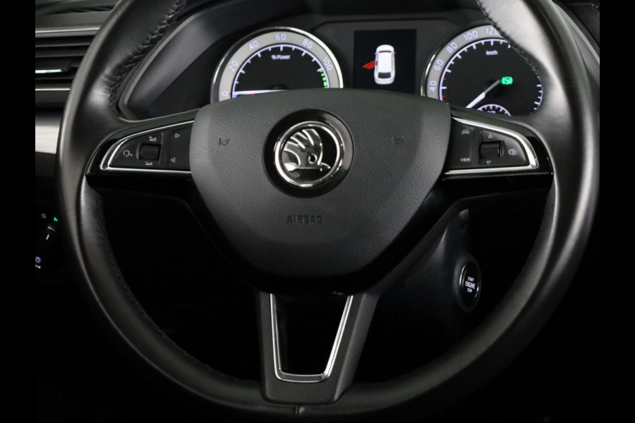 Škoda Superb Combi 1.4 TSI iV Business Edition 218PK PHEV | Navigatie | Parkeersensoren | Stoelverwarming | Keyless entry |
