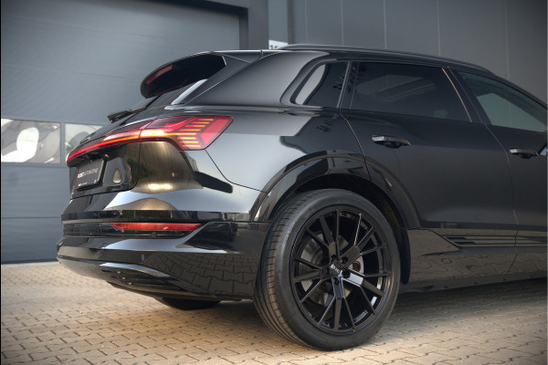 Audi e-tron e-tron 50 quattro Launch edition plus 71 kWh S-Line | Panoramadak | Bang & Olufsen | Head-Up Display | Stoelverwarming | Ambiance Verlichting | Adaptive Cruise Control | Memory Seat | Camera | SOH 87,89%