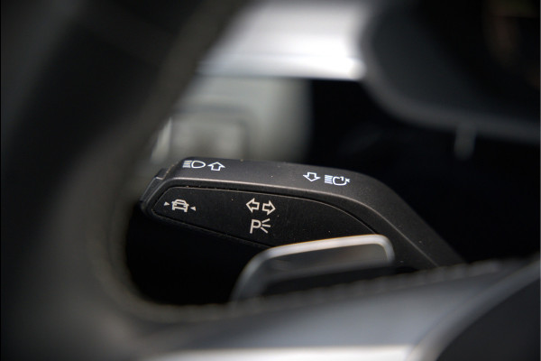 Audi e-tron e-tron 50 quattro Launch edition plus 71 kWh S-Line | Panoramadak | Bang & Olufsen | Head-Up Display | Stoelverwarming | Ambiance Verlichting | Adaptive Cruise Control | Memory Seat | Camera | SOH 87,89%