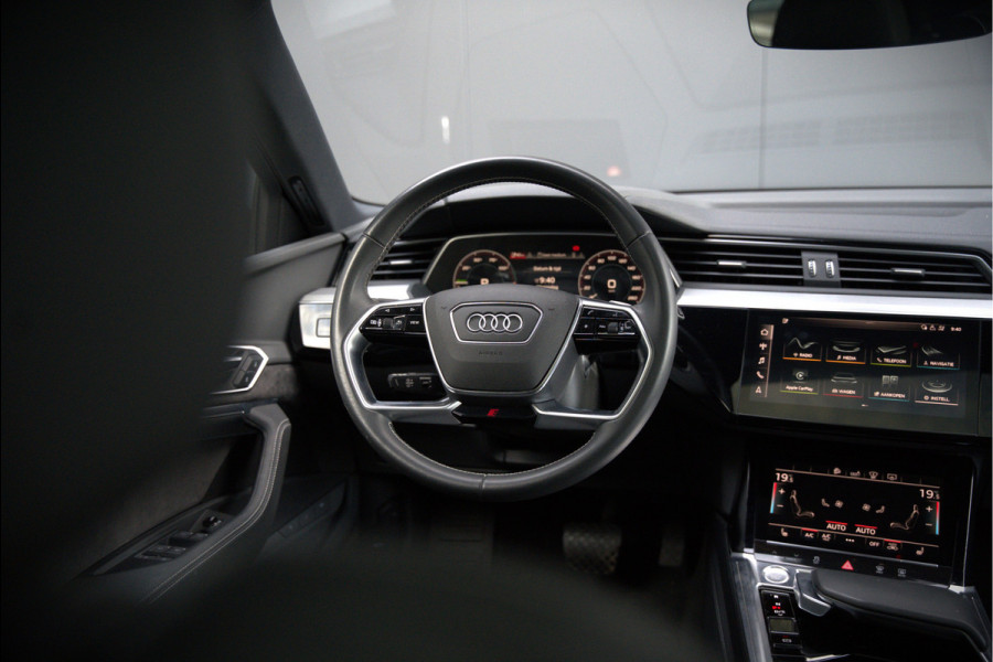 Audi e-tron e-tron 50 quattro Launch edition plus 71 kWh S-Line | Panoramadak | Bang & Olufsen | Head-Up Display | Stoelverwarming | Ambiance Verlichting | Adaptive Cruise Control | Memory Seat | Camera | SOH 87,89%