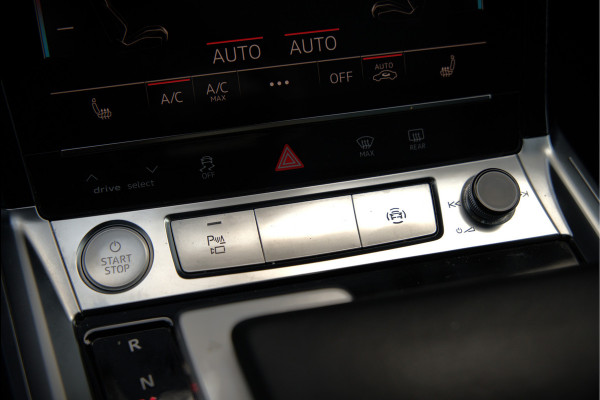 Audi e-tron e-tron 50 quattro Launch edition plus 71 kWh S-Line | Panoramadak | Bang & Olufsen | Head-Up Display | Stoelverwarming | Ambiance Verlichting | Adaptive Cruise Control | Memory Seat | Camera | SOH 87,89%