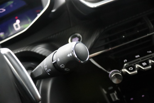 Peugeot 208 GT-LINE*130PK*AUTOM.*CARPLAY*CAM*CRUISE*NAVI*ECC*