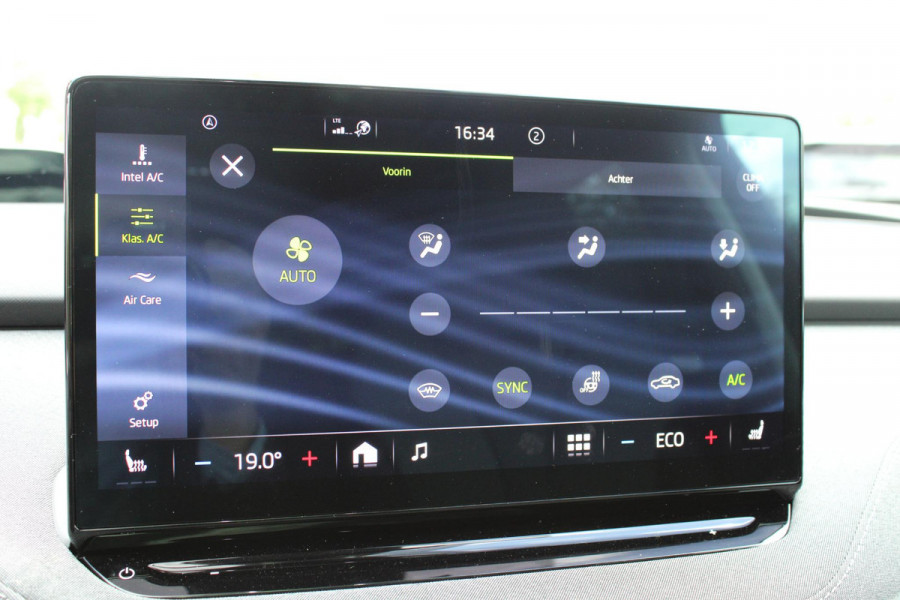 Škoda Enyaq 60 Business Edition 179 PK | Virtual Cockpit | Navigatie | Panorama-Dak | Stoelverwarming | Elektrische Stoelen met Geheugen | SOH 96,2%