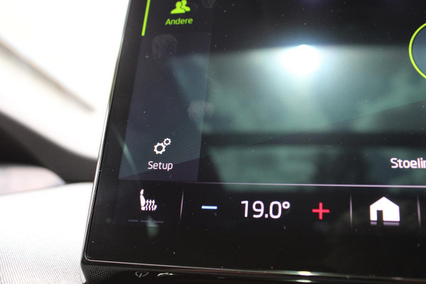 Škoda Enyaq 60 Business Edition 179 PK | Virtual Cockpit | Navigatie | Panorama-Dak | Stoelverwarming | Elektrische Stoelen met Geheugen | SOH 96,2%
