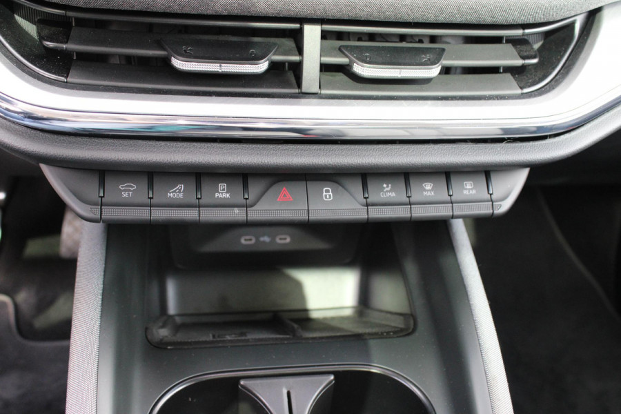 Škoda Enyaq 60 Business Edition 179 PK | Virtual Cockpit | Navigatie | Panorama-Dak | Stoelverwarming | Elektrische Stoelen met Geheugen | SOH 96,2%