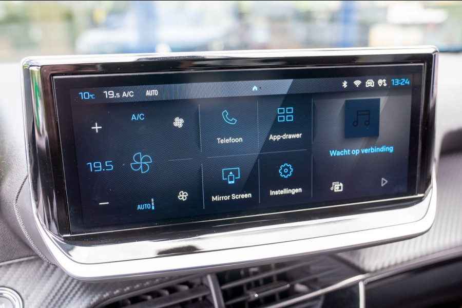 Peugeot e-2008 EV Allure Avantage 54 kWh|Prijs rijklaar incl 12 mnd garantie|Clima Cruise Carplay Privacy glass
