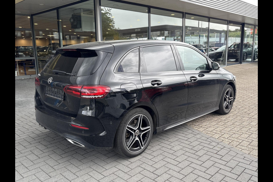 Mercedes-Benz B-Klasse 250 e AMG Line | 218pk PHEV | Wegklapbare Trekhaak | Stoelverwarming | Adaptive cruise control | Getint glas