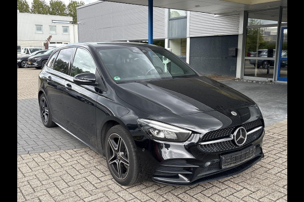 Mercedes-Benz B-Klasse 250 e AMG Line | 218pk PHEV | Wegklapbare Trekhaak | Stoelverwarming | Adaptive cruise control | Getint glas