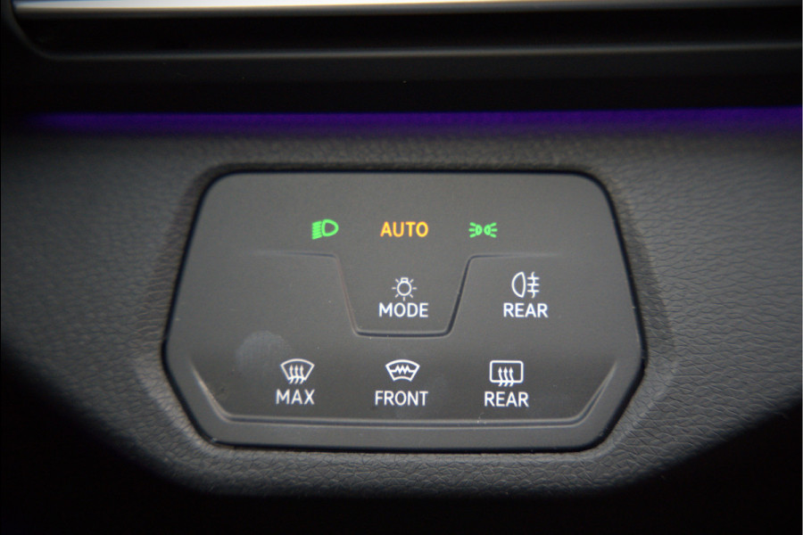 Volkswagen ID.4 First 77 kWh | Stoelverwarming | Stuurverwarming | Trekhaak | Adaptive Cruise Control | Navigatie | Apple Carplay | Keyless | Camera | Parkersensoren | SOH 93,12%