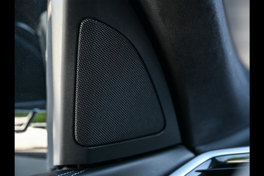 BMW X5 xDrive45e High executive M Sport | M-Seats | Luchtvering | Soft close | Comfort access | Trekhaak | Sky lounge |  Laser Light | Parking assistant plus | Head-Up | Night vision | Driving assistant prof. |