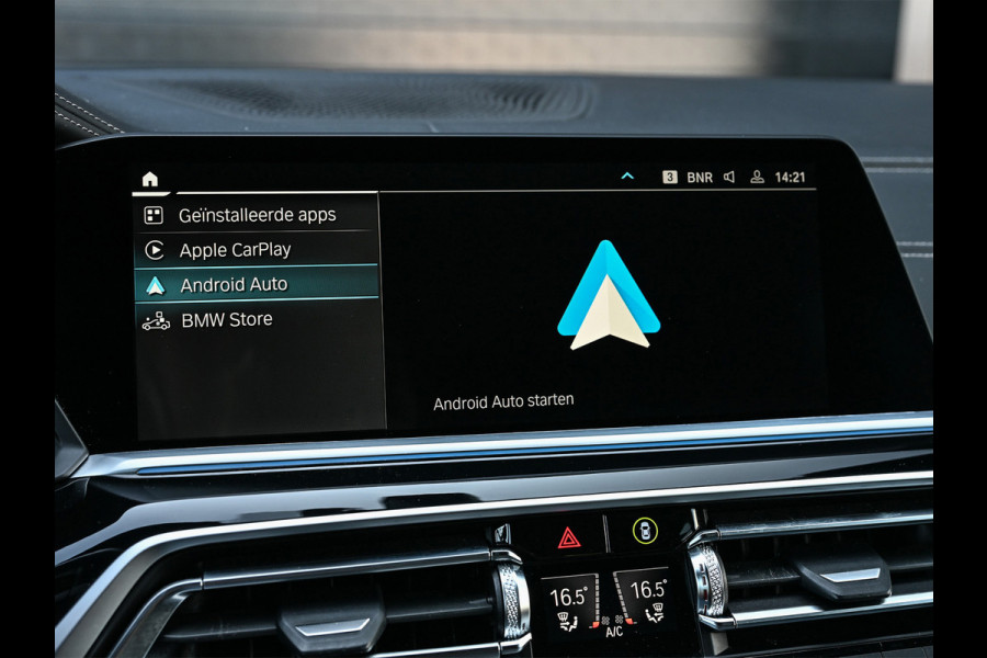 BMW X5 xDrive45e High executive M Sport | M-Seats | Luchtvering | Soft close | Comfort access | Trekhaak | Sky lounge |  Laser Light | Parking assistant plus | Head-Up | Night vision | Driving assistant prof. |