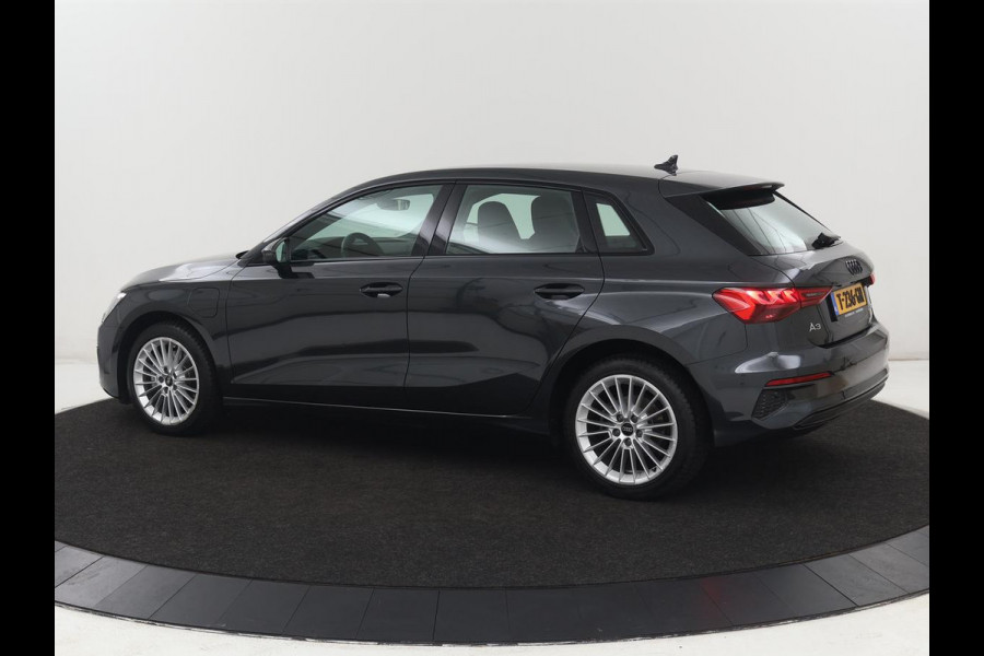 Audi A3 40 TFSIe Advanced edition | SOH 91,7% | Stoelverwarming | Carplay | Sportstoelen | Sfeerverlichting | Virtual Cockpit | Camera | Navigatie | Full LED | Bluetooth | Climate control | Cruise control | PHEV | Plug In