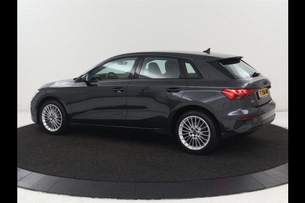 Audi A3 40 TFSIe Advanced edition | SOH 91,7% | Stoelverwarming | Carplay | Sportstoelen | Sfeerverlichting | Virtual Cockpit | Camera | Navigatie | Full LED | Bluetooth | Climate control | Cruise control | PHEV | Plug In
