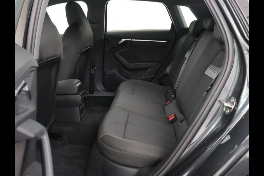 Audi A3 40 TFSIe Advanced edition | SOH 91,7% | Stoelverwarming | Carplay | Sportstoelen | Sfeerverlichting | Virtual Cockpit | Camera | Navigatie | Full LED | Bluetooth | Climate control | Cruise control | PHEV | Plug In