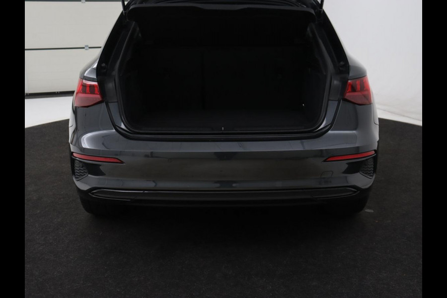 Audi A3 40 TFSIe Advanced edition | SOH 91,7% | Stoelverwarming | Carplay | Sportstoelen | Sfeerverlichting | Virtual Cockpit | Camera | Navigatie | Full LED | Bluetooth | Climate control | Cruise control | PHEV | Plug In