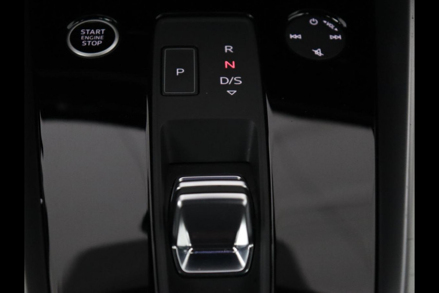 Audi A3 40 TFSIe Advanced edition | SOH 91,7% | Stoelverwarming | Carplay | Sportstoelen | Sfeerverlichting | Virtual Cockpit | Camera | Navigatie | Full LED | Bluetooth | Climate control | Cruise control | PHEV | Plug In