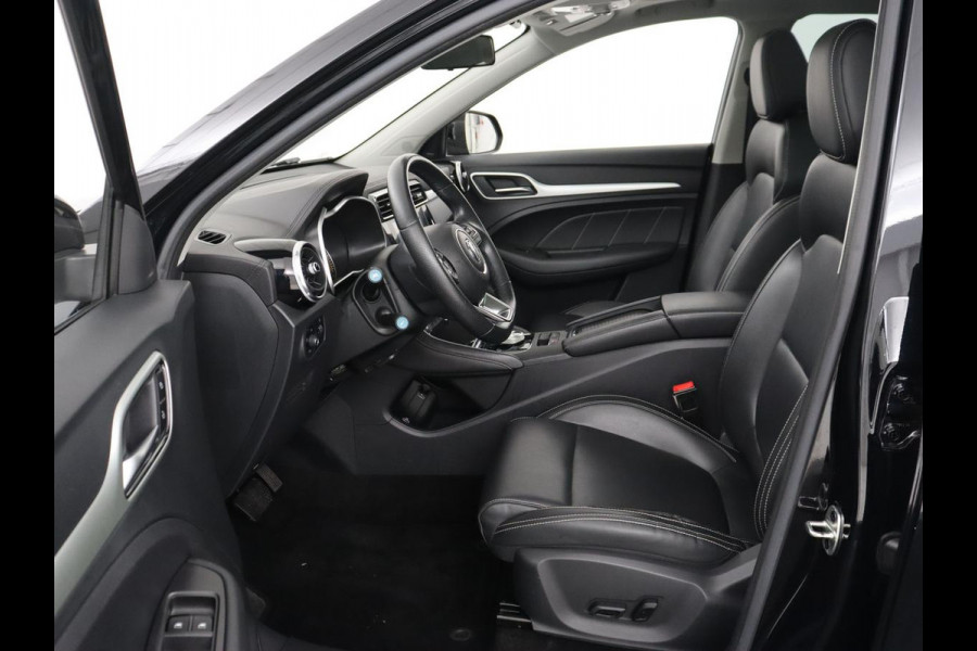 MG ZS EV Luxury 45 kWh | SOH 90,2% | Panoramadak | Leder | Stoelverwarming | Carplay | Side Assist | Adaptive cruise | Camera | Keyless | Navigatie