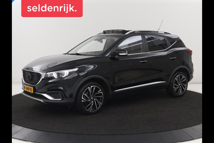 MG ZS EV Luxury 45 kWh | SOH 90,2% | Panoramadak | Leder | Stoelverwarming | Carplay | Side Assist | Adaptive cruise | Camera | Keyless | Navigatie