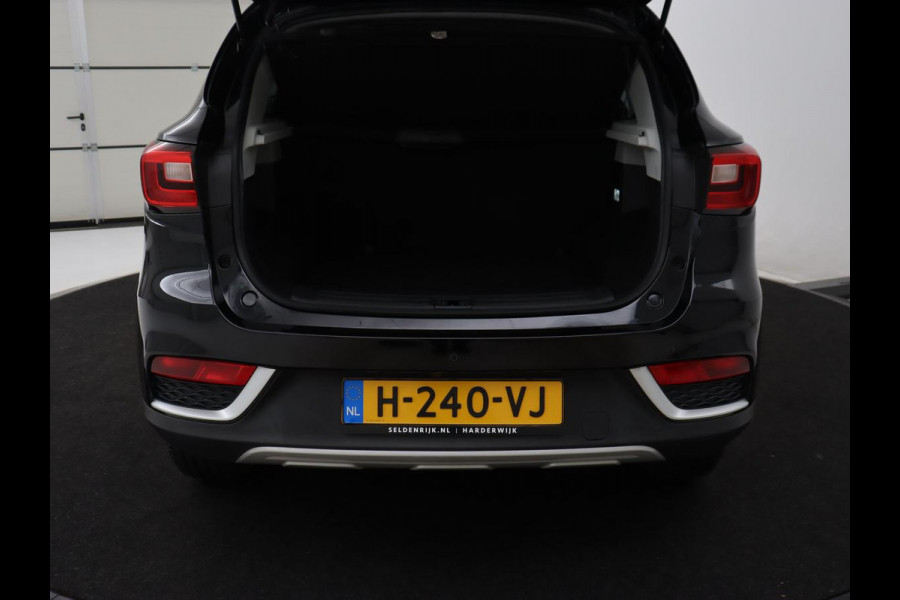 MG ZS EV Luxury 45 kWh | SOH 90,2% | Panoramadak | Leder | Stoelverwarming | Carplay | Side Assist | Adaptive cruise | Camera | Keyless | Navigatie