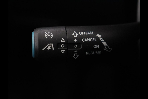 MG ZS EV Luxury 45 kWh | SOH 90,2% | Panoramadak | Leder | Stoelverwarming | Carplay | Side Assist | Adaptive cruise | Camera | Keyless | Navigatie