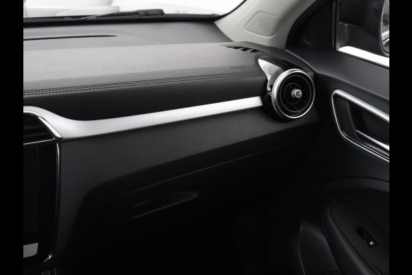 MG ZS EV Luxury 45 kWh | SOH 90,2% | Panoramadak | Leder | Stoelverwarming | Carplay | Side Assist | Adaptive cruise | Camera | Keyless | Navigatie