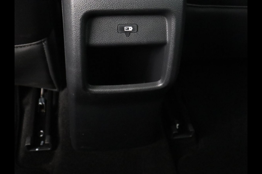 MG ZS EV Luxury 45 kWh | SOH 90,2% | Panoramadak | Leder | Stoelverwarming | Carplay | Side Assist | Adaptive cruise | Camera | Keyless | Navigatie