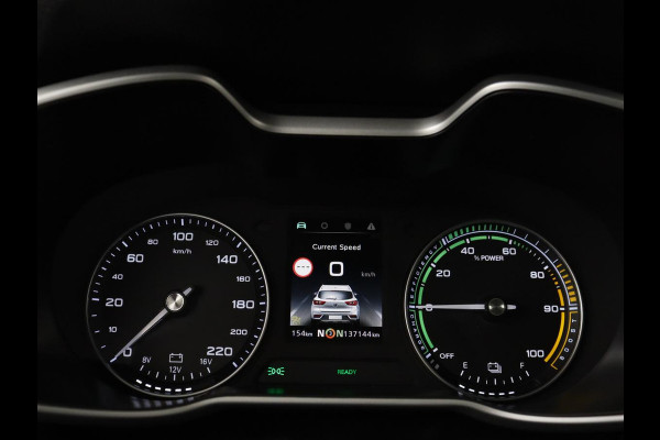 MG ZS EV Luxury 45 kWh | SOH 90,2% | Panoramadak | Leder | Stoelverwarming | Carplay | Side Assist | Adaptive cruise | Camera | Keyless | Navigatie
