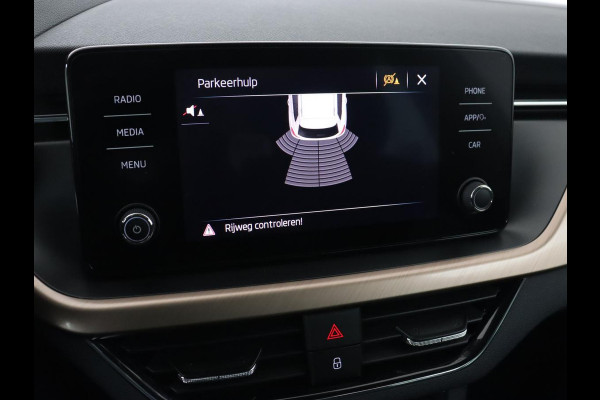 Škoda Kamiq 1.0 TSI Style | Automaat | Carplay | Keyless | Climate control | Full LED | Parkeerhulp | Cruise control | Bluetooth | Regensensor | Getint glas