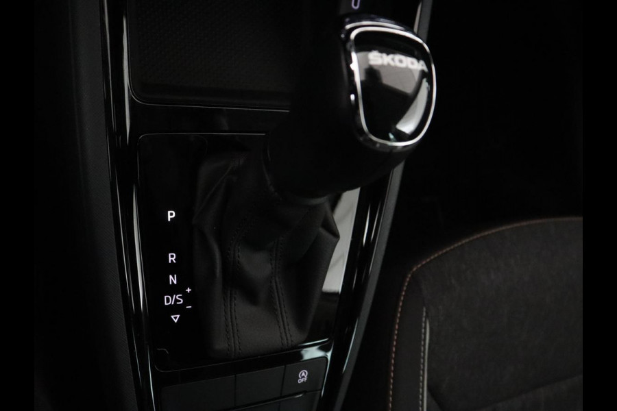 Škoda Kamiq 1.0 TSI Style | Automaat | Carplay | Keyless | Climate control | Full LED | Parkeerhulp | Cruise control | Bluetooth | Regensensor | Getint glas