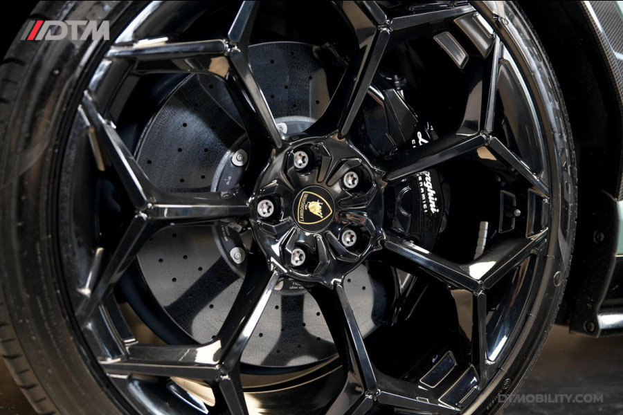 Lamborghini Urus 4.0 V8 Performante B&O | FULL Carbon | Nachtzicht