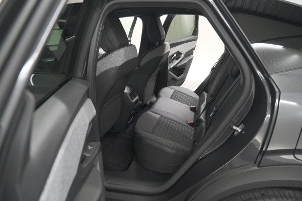 Peugeot E-3008 Allure 73 kWh | 11 KW Lader | Camera | Panoramic Navigation pack