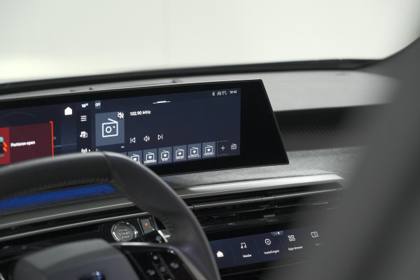 Peugeot E-3008 Allure 73 kWh | 11 KW Lader | Camera | Panoramic Navigation pack
