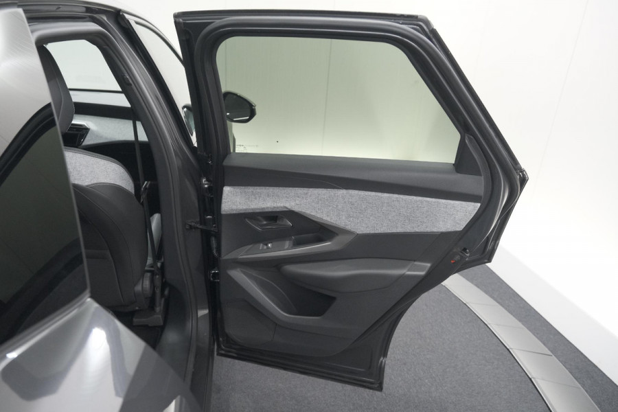 Peugeot E-3008 Allure 73 kWh | 11 KW Lader | Camera | Panoramic Navigation pack