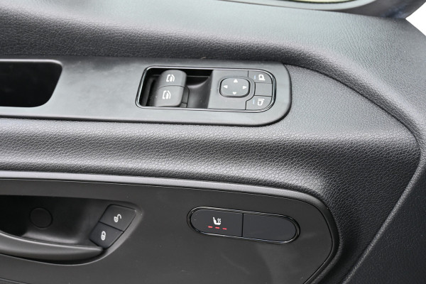 Mercedes-Benz eSprinter 312 L2H2 FWD 56 kWh Camera, Stoelverwarming