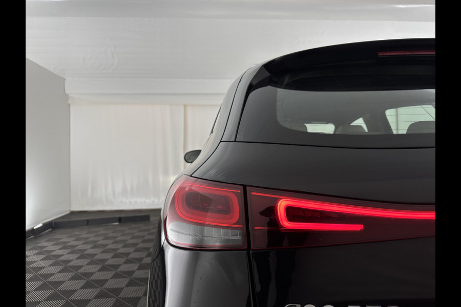 Mercedes-Benz EQA 350 4MATIC Luxury Line 67 kWh [ 3-Fase-11 kW ] (INCL-BTW) *LEATHER | FULL-LED | BLIND-SPOT | WIDESCREEN-DIGI-COCKPIT | HEATED-SPORTSEATS | CAMERA | NAVI-FULLMAP | DAB | AMBIENT-LIGHT | KEYLESS | LANE-ASSIST | 18''ALU*