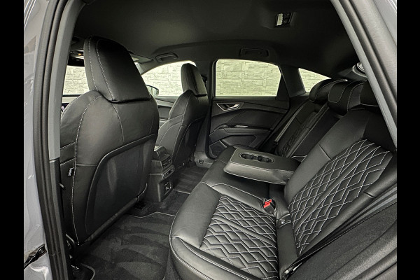 Audi Q4 Sportback e-tron 40 77 kWh RS-Leder | Uniek Interieur! | ACC | 96% SOH | Sportstoelen | Stuurverwarming | 3-Zone Clima | Carplay | Getint Glas | Camera | Standkachel | LED | Dodehoek | Virtual-Cockpit | Navi |