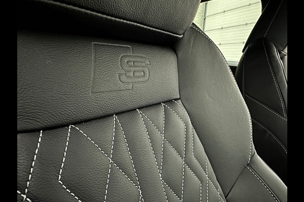 Audi Q4 Sportback e-tron 40 77 kWh RS-Leder | Uniek Interieur! | ACC | 96% SOH | Sportstoelen | Stuurverwarming | 3-Zone Clima | Carplay | Getint Glas | Camera | Standkachel | LED | Dodehoek | Virtual-Cockpit | Navi |