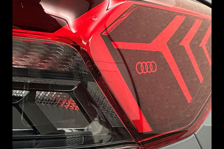 Audi Q4 Sportback e-tron 40 77 kWh RS-Leder | Uniek Interieur! | ACC | 96% SOH | Sportstoelen | Stuurverwarming | 3-Zone Clima | Carplay | Getint Glas | Camera | Standkachel | LED | Dodehoek | Virtual-Cockpit | Navi |