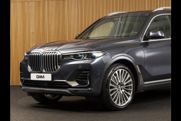 BMW X7 xDrive40i 22" | PANO | H/K | DRIVE+ | PARK+ | HUD