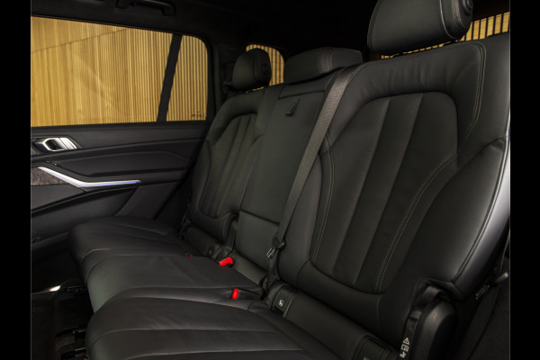 BMW X7 xDrive40i 22" | PANO | H/K | DRIVE+ | PARK+ | HUD