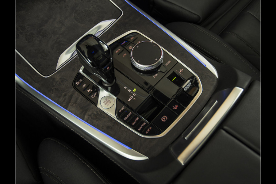 BMW X7 xDrive40i 22" | PANO | H/K | DRIVE+ | PARK+ | HUD