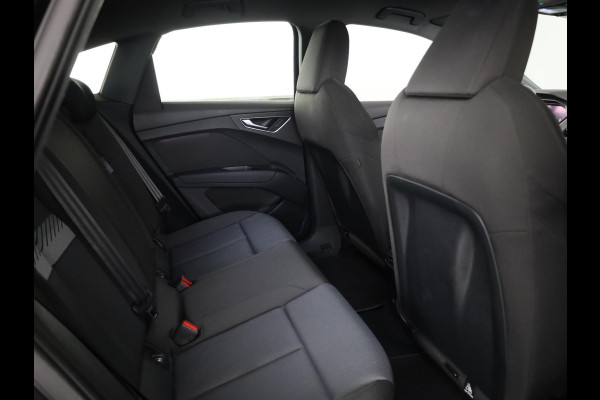 Audi Q4 Sportback e-tron 40 Advanced edition 77 kWh 204 pk | SOH 96,04% | Navigatie | Warmtepomp | Parkeersensoren | Achteruitrijcamera | Adaptieve cruise control | Stoelverwarming |