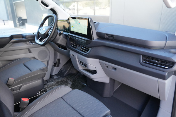 Ford Transit Custom 320 2.0 TDCI L2H1 Limited 170pk - 1+1 Stoel - 2x Schuif - ACC - Blind spot - Keyless - Stoel/Stuurverwarming - Navi - Rijklaar