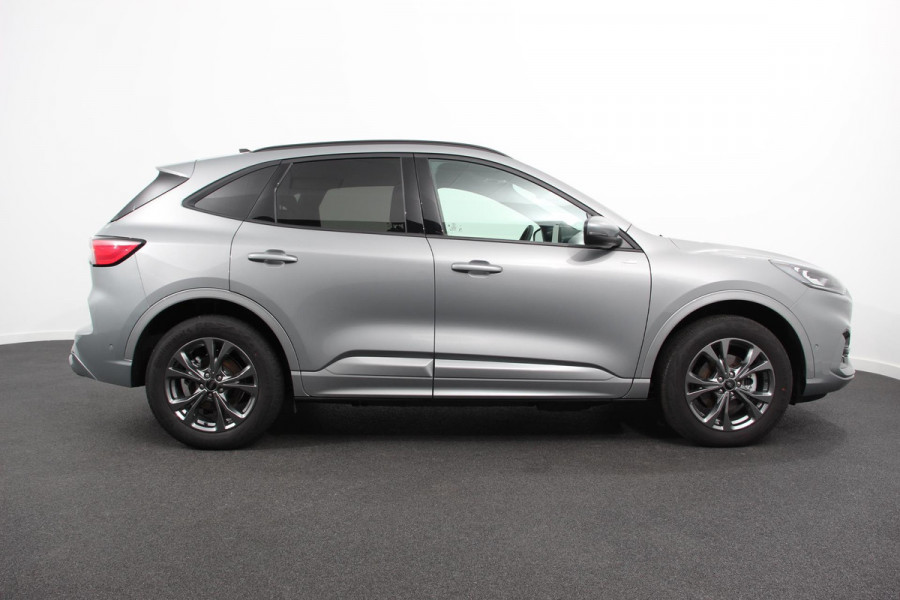 Ford Kuga 2.5 PHEV 225pk ST-Line X DEMO  Navigatie Apple Carplay/Android Auto Parkeersensoren Camera Adaptive Cruise Control Blind Spot Assist Elektrische achterklep Stoel en stuurverwarming Park Assist  Elektrische bestuurdersstoel